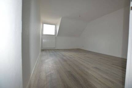 Wohnung Düsseldorf Rath - 2 Zimmer, 36 m&sup2;, 430&euro; | Angebot:26915917