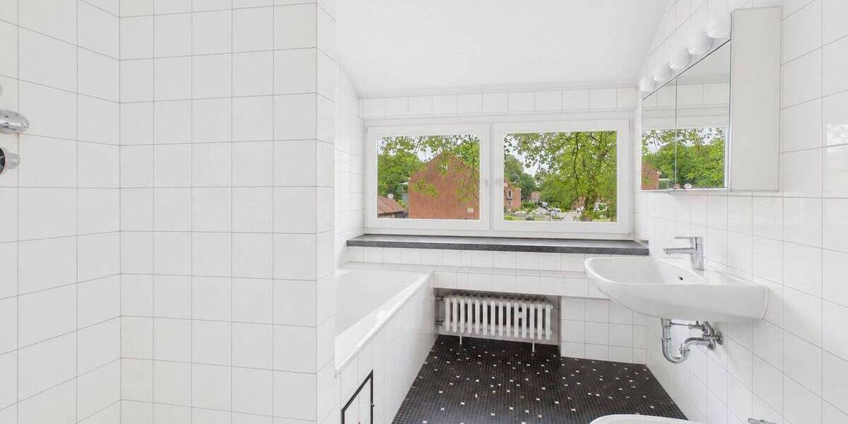 Einfamilienhaus Neukirchen-Vluyn Neukirchen - 1 Zimmer, 132 m&sup2;, 329.000&euro; | Angebot:26657409