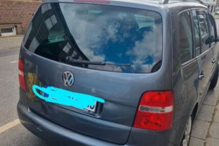 VW Touran 329.286 km 1.700 &euro; Mönchengladbach 41238