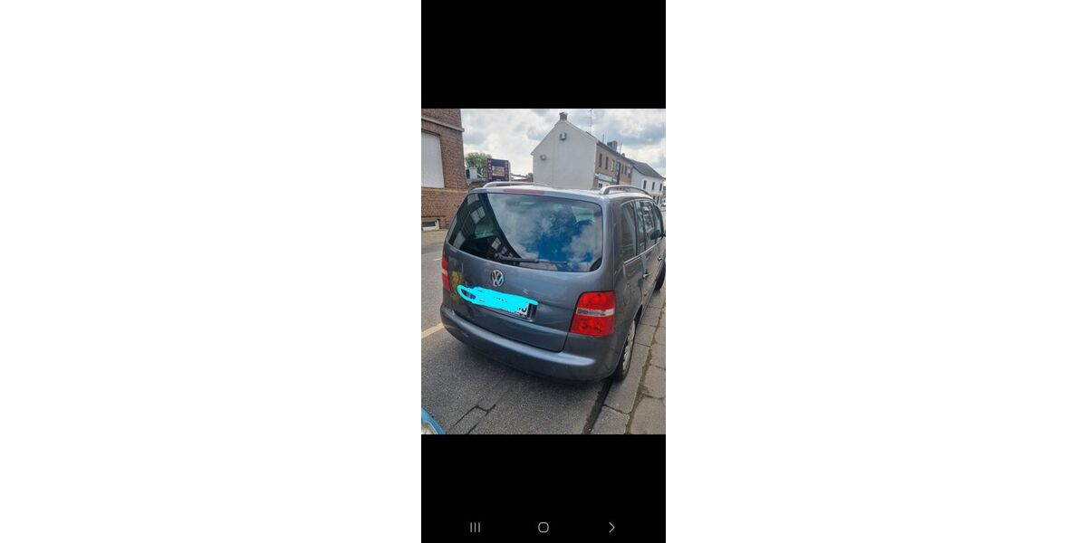 VW Touran 329.286 km 1.700 &euro; Mönchengladbach 41238