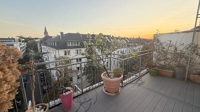 EXKLUSIVE MAISONETTE MIT PRIVATER DACHTERASSE - Wohnung Düsseldorf Stadtbezirk 3 | Angebot:27693295