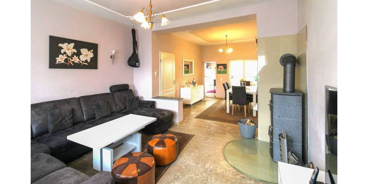 Reihenmittelhaus Heinsberg Oberbruch - 6 Zimmer, 172 m&sup2;, 280.000&euro; | Angebot:26037303