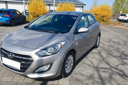 Hyundai i30 80.000 km 7.700 &euro; Tönisvorst 47918