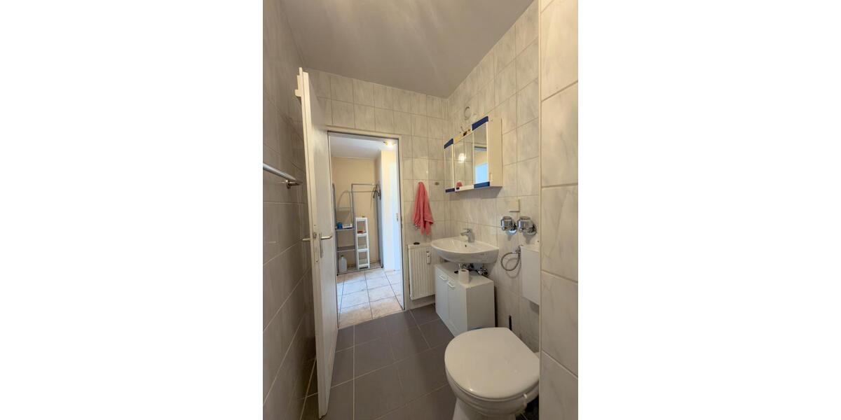 Etagenwohnung Neuss - 1 Zimmer, 33 m&sup2;, 110.000&euro; | Angebot:25873907