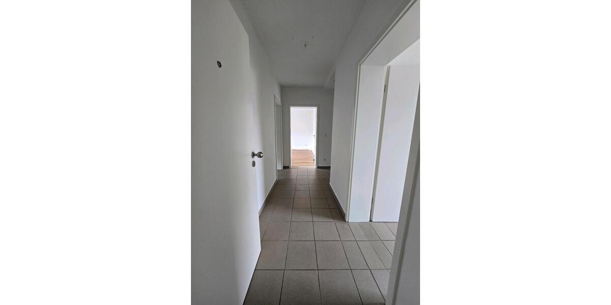 Etagenwohnung Grefrath - 3 Zimmer, 79 m&sup2;, 810&euro; | Angebot:26606864