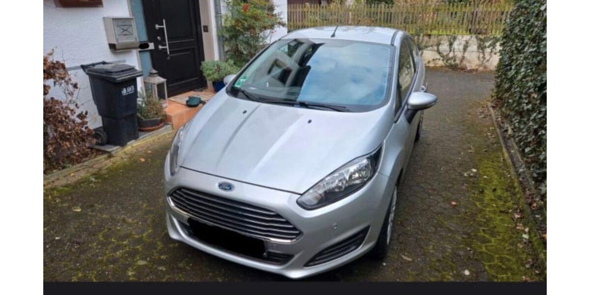 Ford Fiesta 95.730 km 4.600 &euro; Düsseldorf 40597