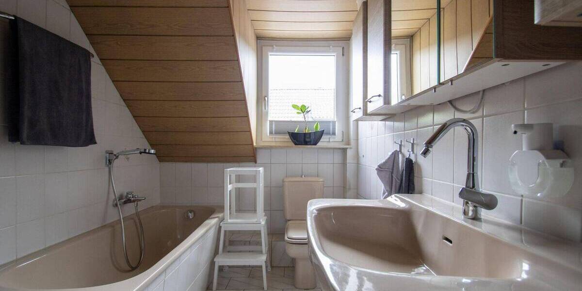 Mehrfamilienhaus, Wohnhaus Korschenbroich Steinhausen - 6 Zimmer, 195 m&sup2;, 569.000&euro; | Angebot:26657349