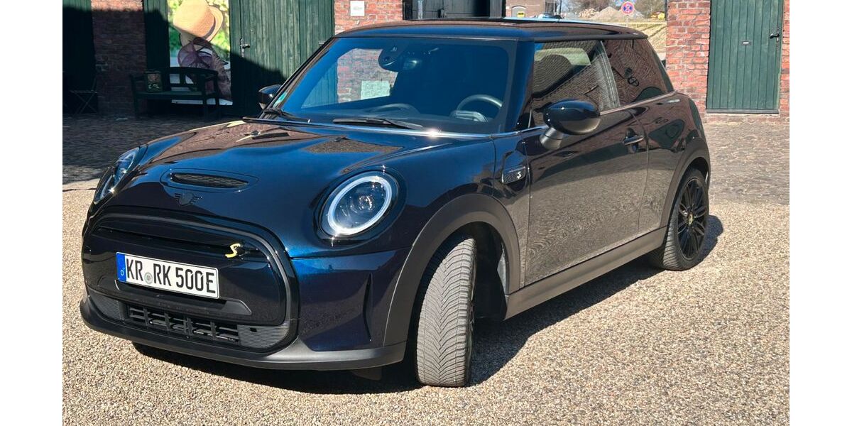 Mini Cooper SE 25.475 km 20.100 &euro; Krefeld 47804