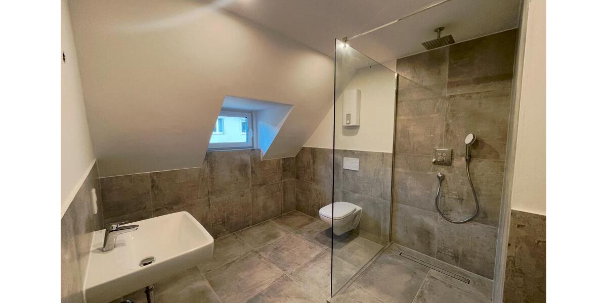 Etagenwohnung Düsseldorf Niederkassel - 3 Zimmer, 66 m&sup2;, 1.400&euro; | Angebot:24002364