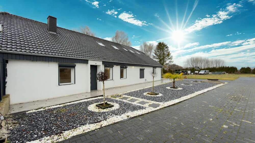 Einzigartiges Traumhaus mit Baupotenzial & hochwertiger Ausstattung - Zweifamilienhaus Straelen | Angebot:25056604