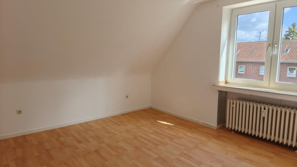 Dachgeschoßwohnung Neukirchen-Vluyn Vluyn - 2 Zimmer, 47 m&sup2;, 377&euro; | Angebot:26622652