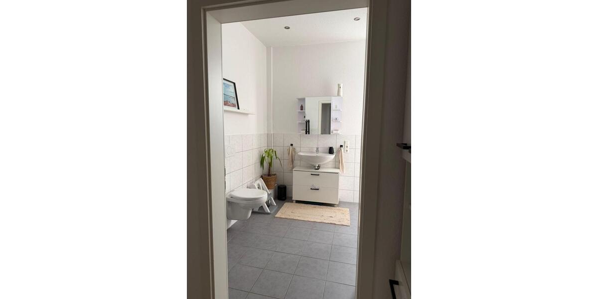 Einfamilienhaus Mönchengladbach West - 5 Zimmer, 150 m&sup2;, 1.700&euro; | Angebot:26489522