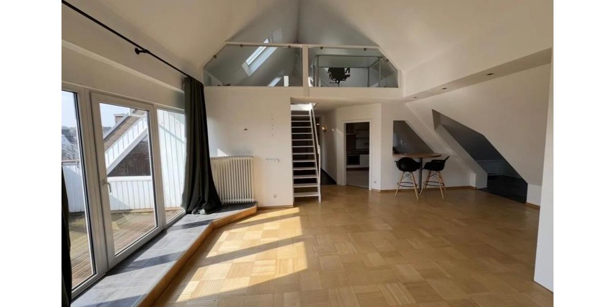 Dachgeschoßwohnung Mönchengladbach Nord - 3 Zimmer, 140 m&sup2;, 198.000&euro; | Angebot:26655393