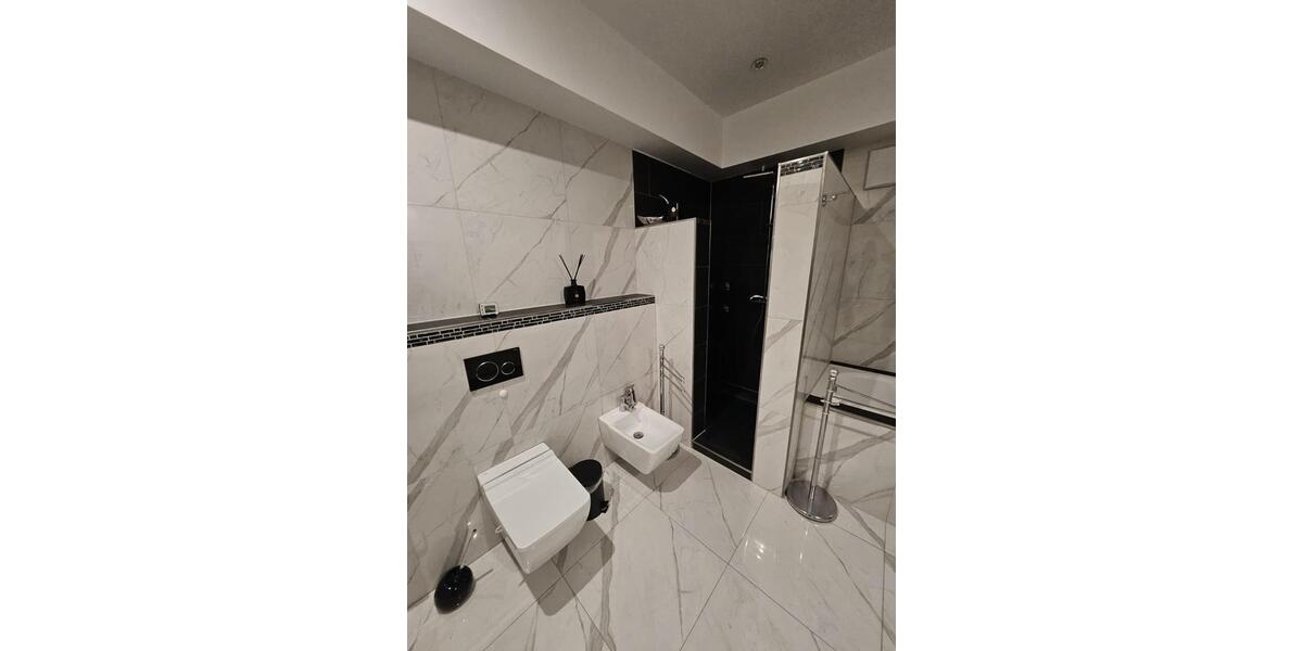 Etagenwohnung Mönchengladbach Süd - 2 Zimmer, 132 m&sup2;, 199.000&euro; | Angebot:25043820