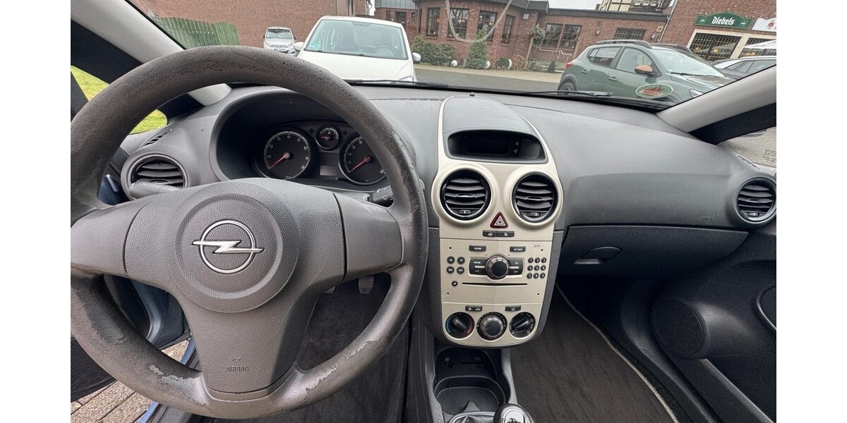 Opel Corsa D 125.600 km 2.000 &euro; Grevenbroich 41515