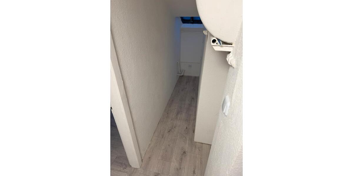 Dachgeschoßwohnung Meerbusch Necklenbroich - 2 Zimmer, 40 m&sup2;, 620&euro; | Angebot:25784063