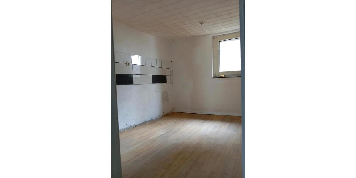 Einfamilienhaus Wegberg - 5 Zimmer, 120 m&sup2;, 140.000&euro; | Angebot:26348542