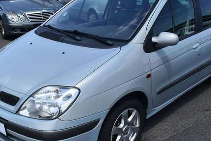 Renault Scenic 123.000 km 3.700 &euro; Hückelhoven 41836