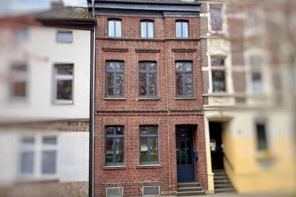 Haus Mönchengladbach Rheydt - 6 Zimmer, 188 m&sup2;, 1.850&euro; | Angebot:26642814