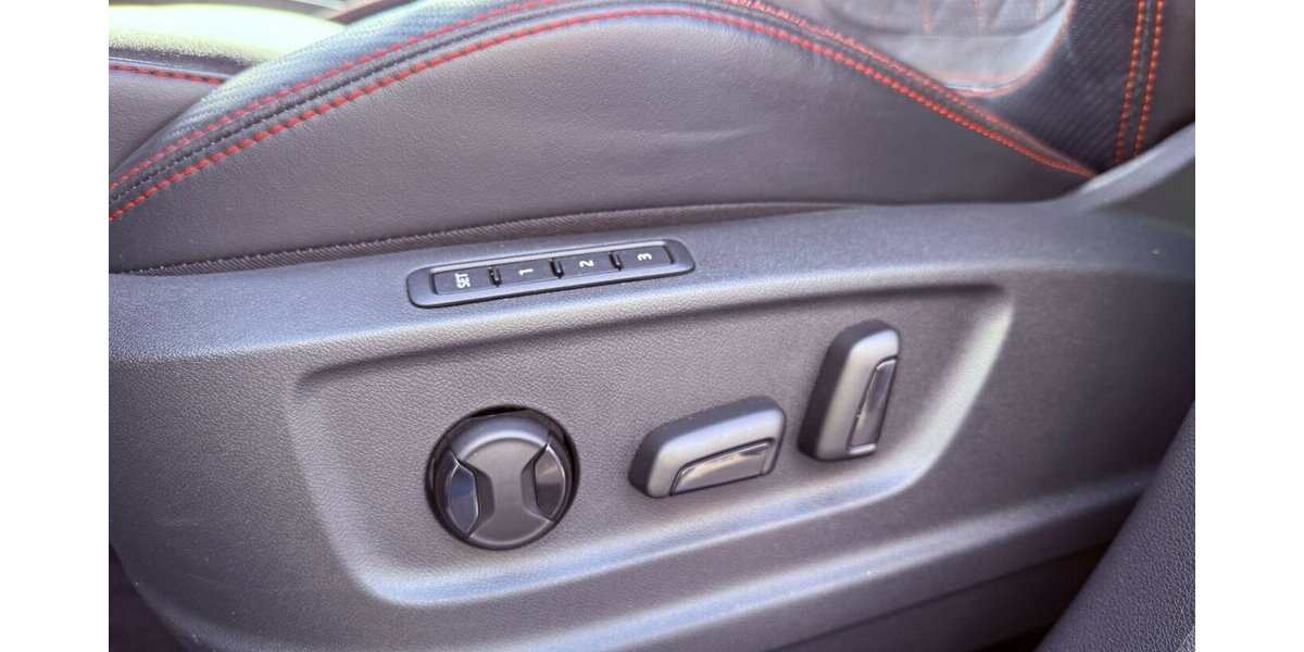 Skoda Kodiaq RS 4x4 / Pano / Alcantara / Kamera 99.900 km 32.990 &euro; Mönchengladbach 41066