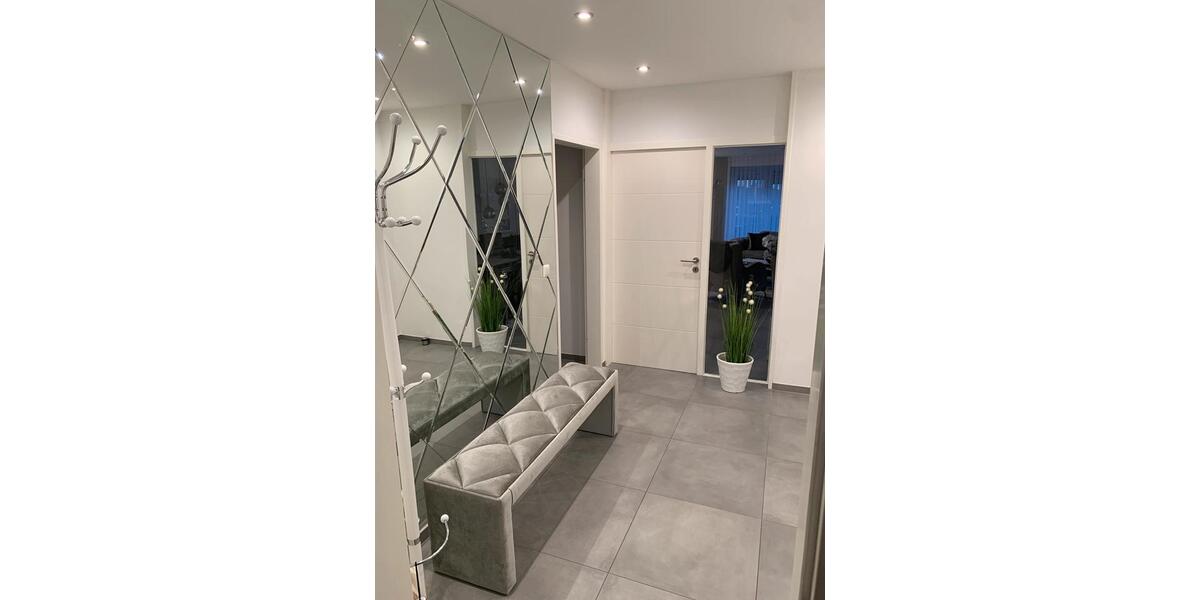 Dachgeschoßwohnung Mönchengladbach - 3 Zimmer, 83 m&sup2;, 265.000&euro; | Angebot:26730632