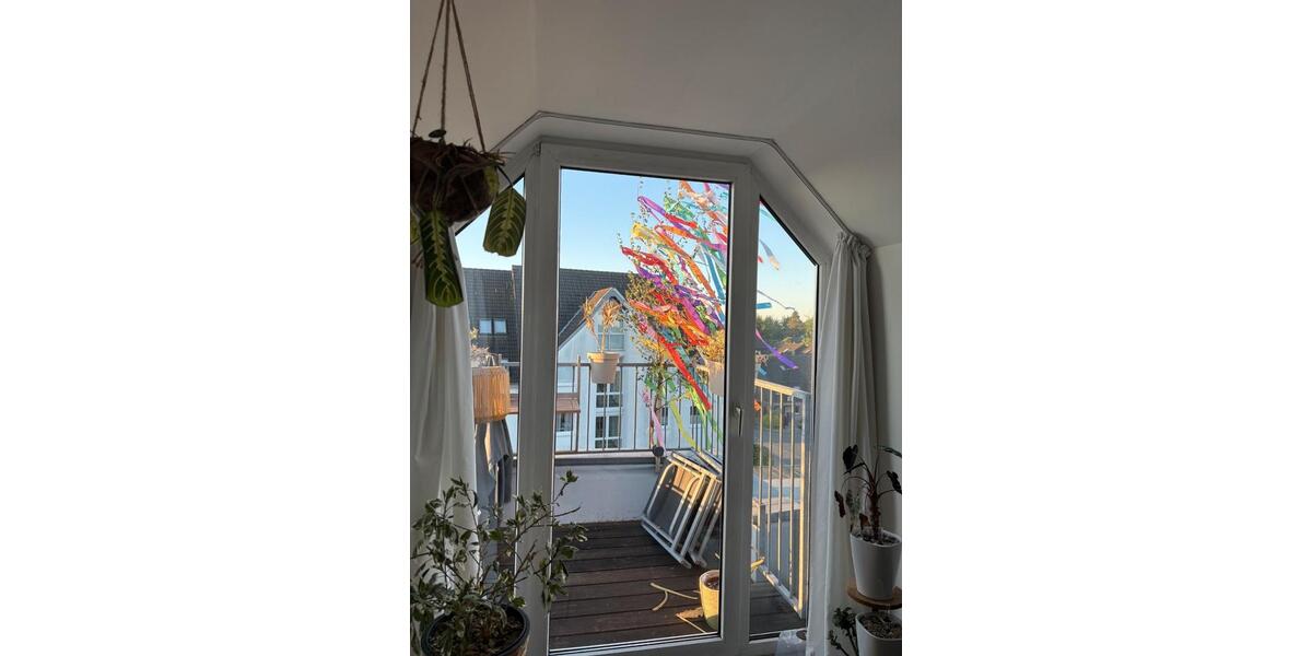 Maisonettenwohnung Mönchengladbach Süd - 5 Zimmer, 121 m&sup2;, 1.200&euro; | Angebot:26631262