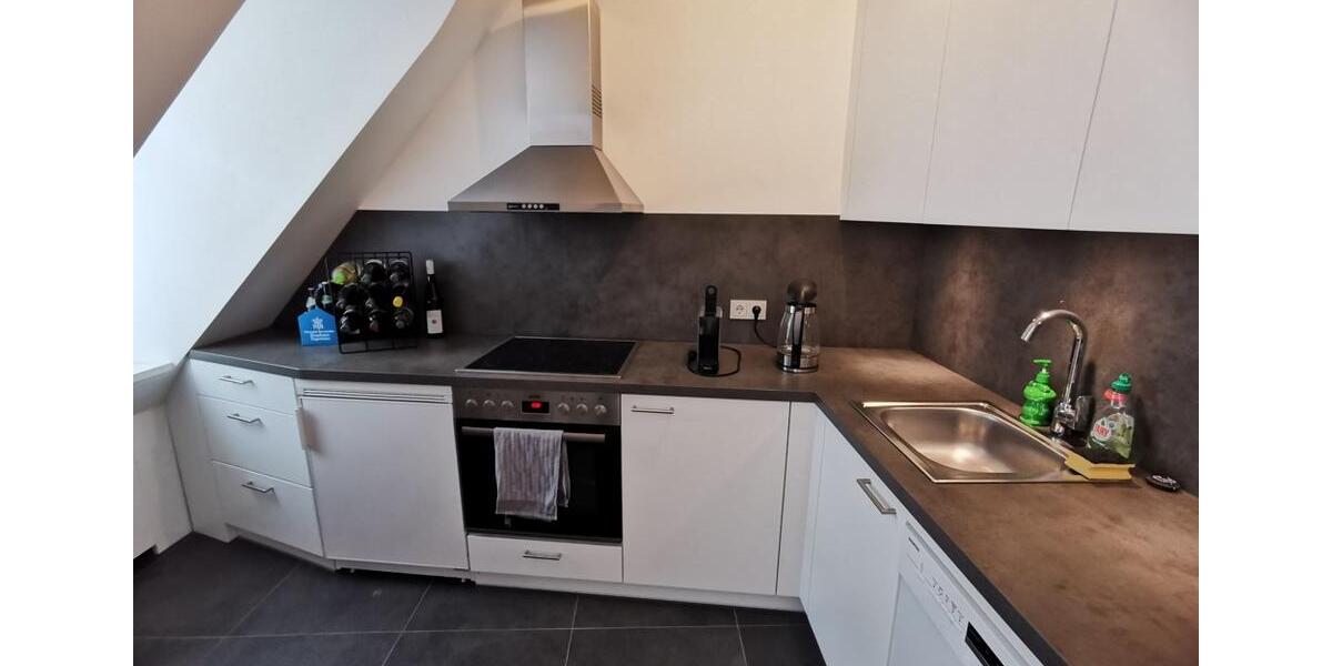 Etagenwohnung Düsseldorf - 2 Zimmer, 71 m&sup2;, 1.600&euro; | Angebot:24827333