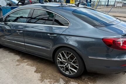 VW CC 119.000 km 10.900 &euro; Düsseldorf 40215