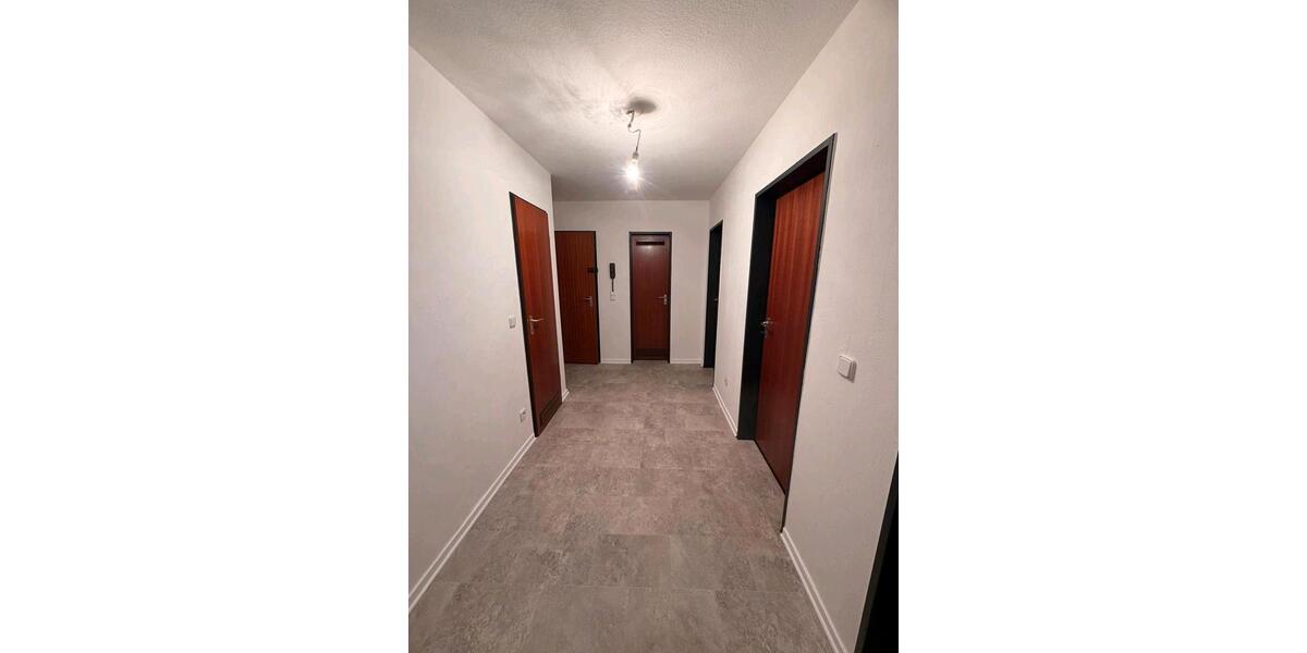 Dachgeschoßwohnung Korschenbroich - 4 Zimmer, 80 m&sup2;, 660&euro; | Angebot:26549863