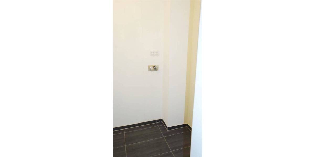 Etagenwohnung Mönchengladbach Stadtmitte - 4 Zimmer, 113 m&sup2;, 1.499&euro; | Angebot:26545278