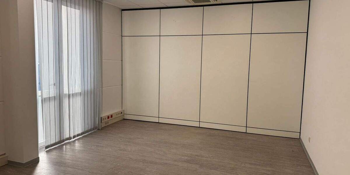 Gewerbeobjekt Willich Münchheide - 7 Zimmer, 246 m&sup2;, 2.460&euro; | Angebot:25769990