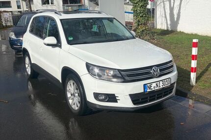 VW Tiguan 169.000 km 7.450 &euro; Neuss 41466