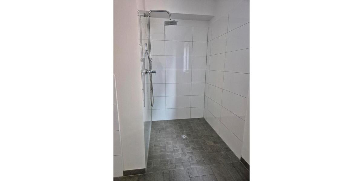 Erdgeschoßwohnung Mönchengladbach Süd - 3 Zimmer, 1.300&euro; | Angebot:23538029