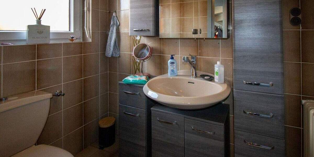 Reihenmittelhaus Hückelhoven Ratheim - 3 Zimmer, 89 m&sup2;, 275.000&euro; | Angebot:25687373