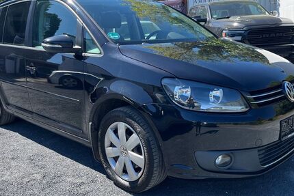 VW Touran 270.000 km 4.540 &euro; Krefeld 47809
