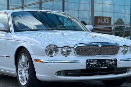 Jaguar XJ8 82.114 km 18.888 &euro; Mönchengladbach 41068