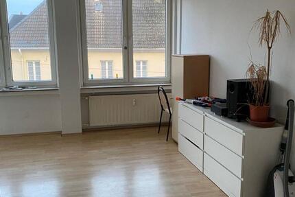 Wohnung Krefeld Gartenstadt - 3 Zimmer, 91 m&sup2;, 820&euro; | Angebot:25720431