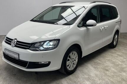 VW Sharan 104.556 km 22.500 &euro; Moenchengladbach 41063