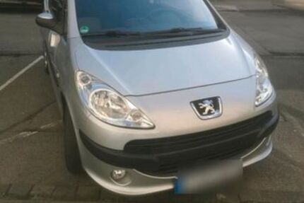 Peugeot 1007 110.000 km 1.300 &euro; Krefeld 47829