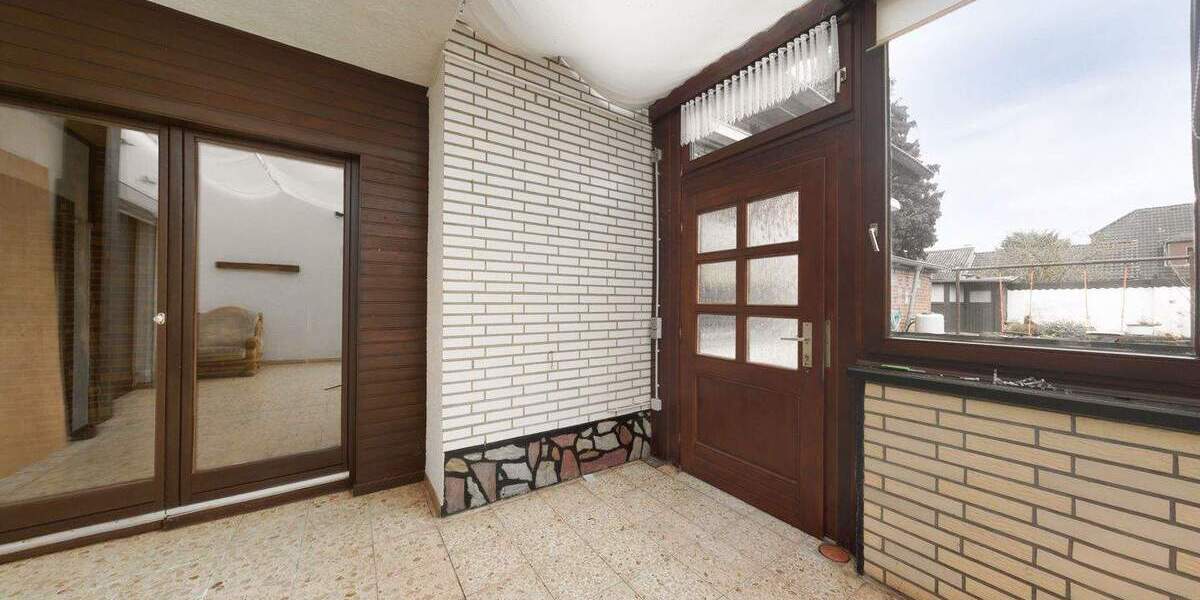 Doppelhaushälfte Mönchengladbach Wickrathhahn - 8 Zimmer, 200 m&sup2;, 249.000&euro; | Angebot:25686669