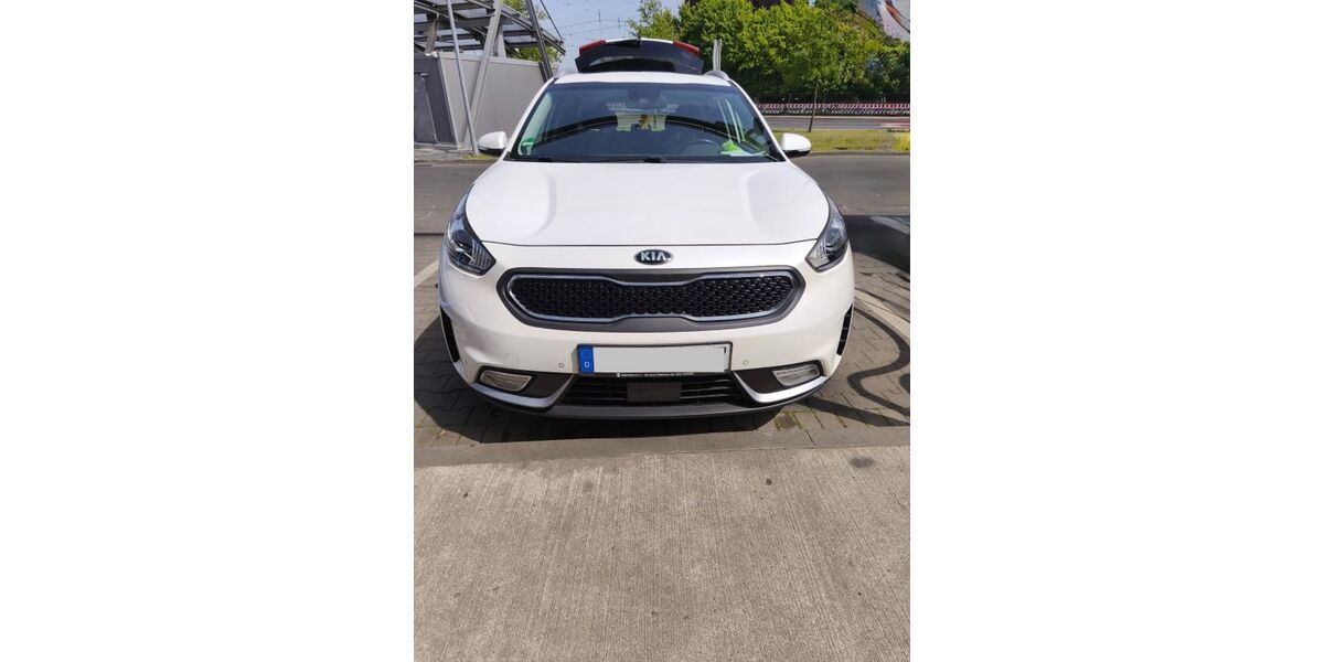 Kia Niro 75.500 km 14.900 &euro; Neuss 41460