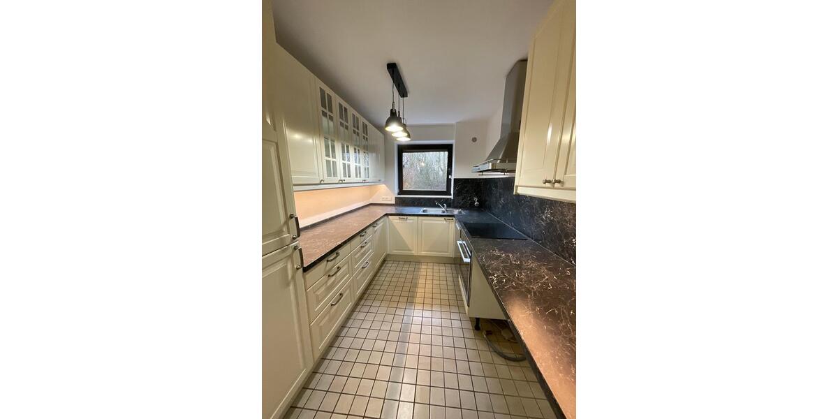 Etagenwohnung Meerbusch - 3 Zimmer, 90 m&sup2;, 905&euro; | Angebot:25891653