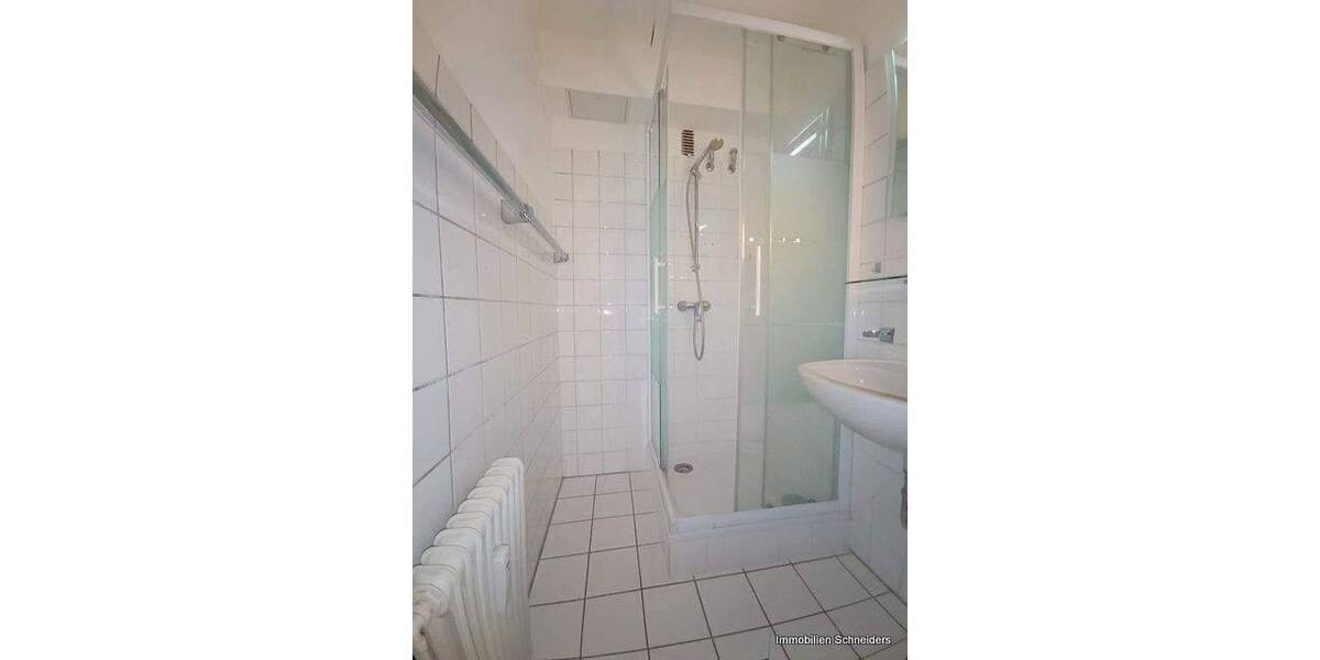 Etagenwohnung Krefeld Cracau - 2 Zimmer, 64 m&sup2;, 580&euro; | Angebot:26916850