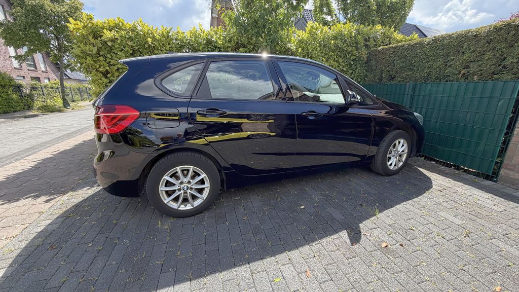 BMW 216 Active Tourer 93.500 km 11.700 &euro; Tönisvorst 47918
