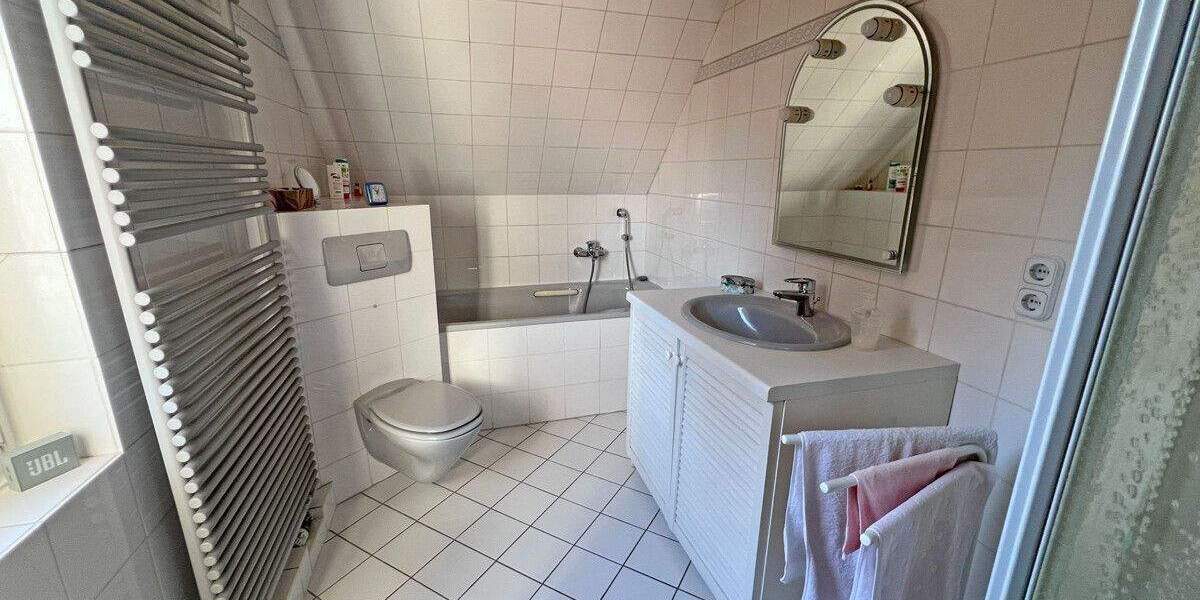 Reihenendhaus Kamp-Lintfort Lintfort - 5 Zimmer, 195 m&sup2;, 349.000&euro; | Angebot:25799168