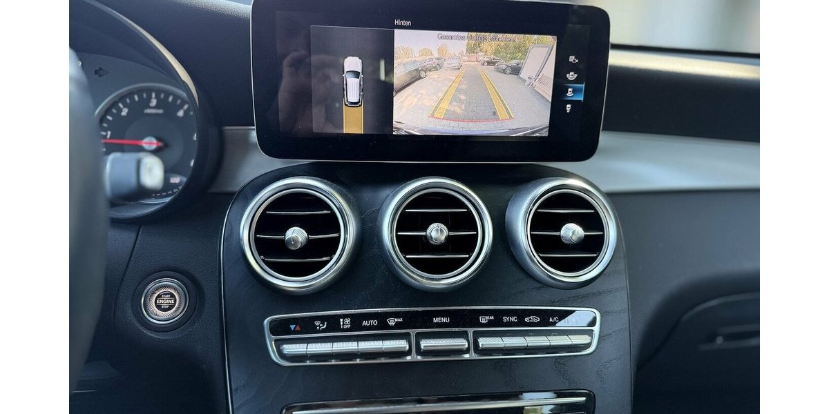 Mercedes-Benz GLC 220 d 4Matic / 1.Hd / MBUX / Kamera / Leder 99.000 km 32.490 &euro; Mönchengladbach 41066