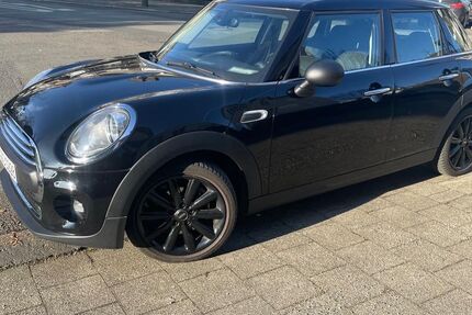 Mini ONE 152.000 km 7.200 &euro; Düsseldorf 40215
