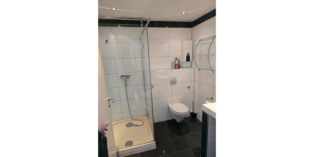 Dachgeschoßwohnung Krefeld Bockum - 1 Zimmer, 36 m&sup2;, 520&euro; | Angebot:25943417