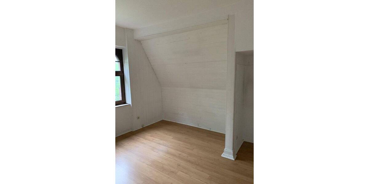 Etagenwohnung Mönchengladbach Venn - 4 Zimmer, 127 m&sup2;, 1.150&euro; | Angebot:26929326