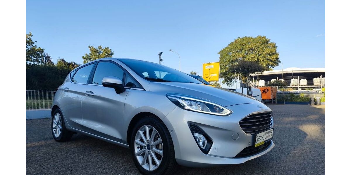 Ford Fiesta 82.000 km 11.500 &euro; Geldern 47608